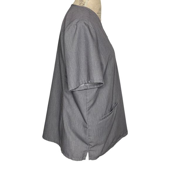 FIGS Technical Collection Casma Three-Pocket Scrub Top Graphite Women’s Size XL - Picture 7 of 13